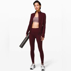 Lululemon Speed Wunder Mid-Rise Tight 28" *Speckle Shine
Garnet / Garnet size 4